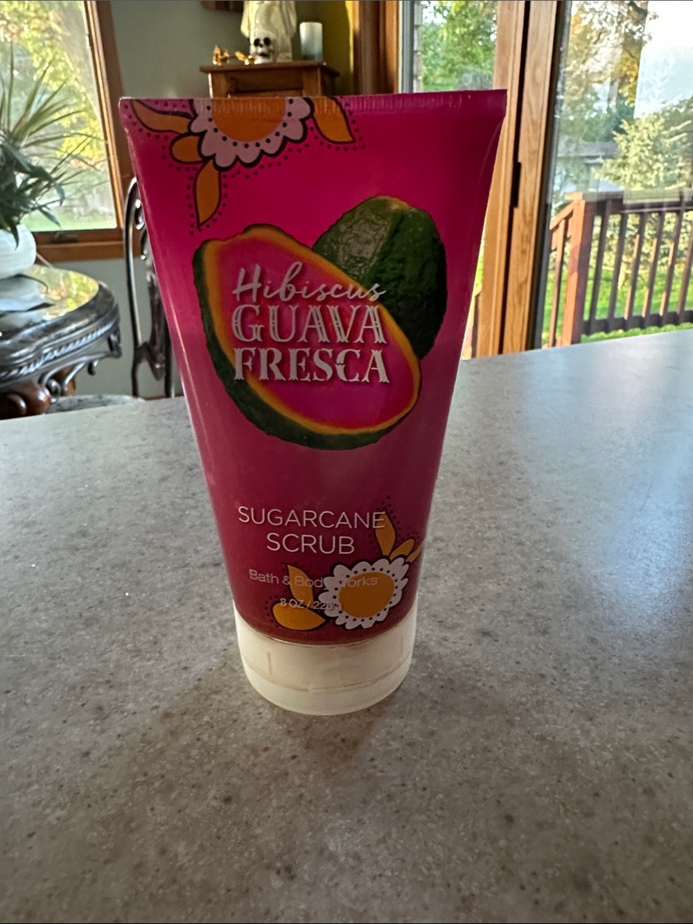 Bath & Body Works Hibiscus Guava Fresca Sugarcane Scrub - Bright Pink